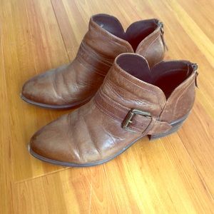 Steve Madden leather ankle boots